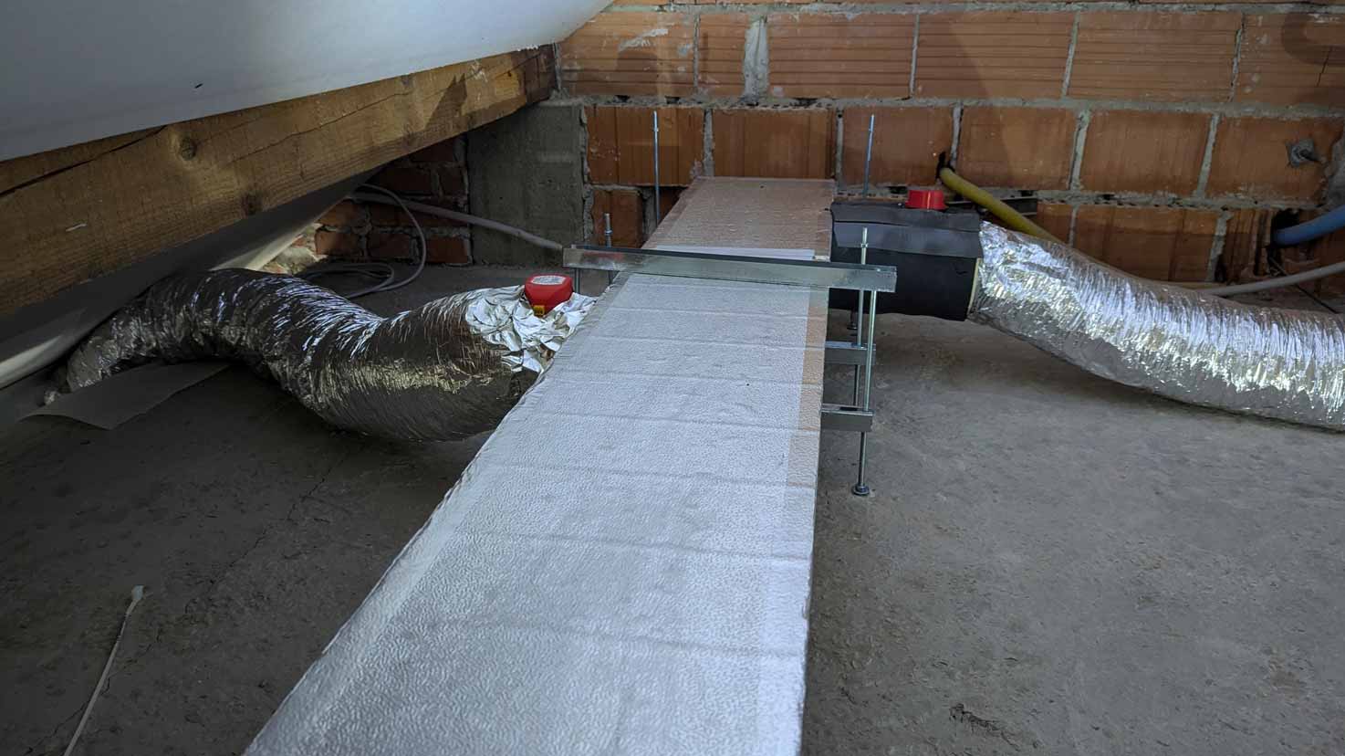 Stambena ventilacija i zonska klimatizacija potkrovlja obiteljske kuće